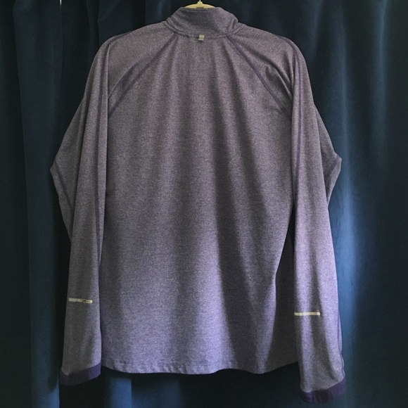 Nike | Quarter-Zip Dri-Fit Top - Picture 3 of 10